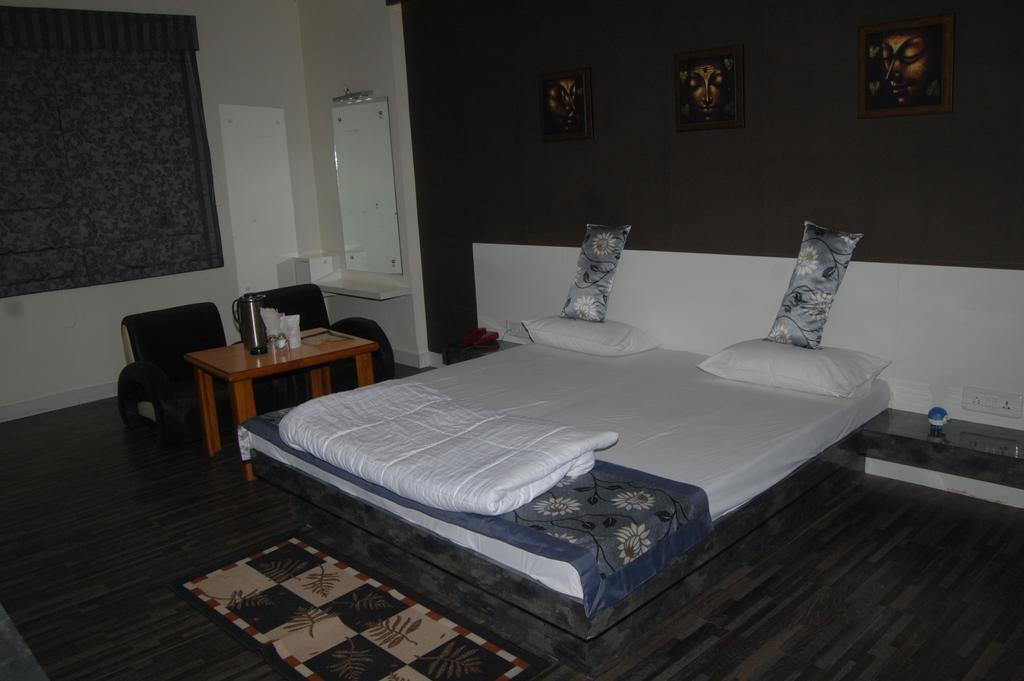 Hotel Sonchiraiya Shivpuri  Номер фото